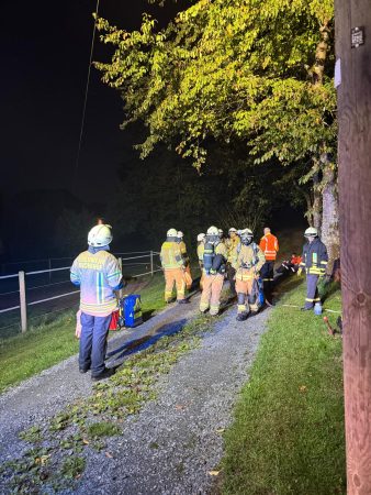 Erfolgreiche Übung der Feuerwehr Reichshof auf dem Borner Hof