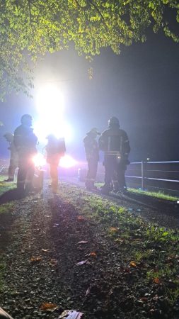 Erfolgreiche Übung der Feuerwehr Reichshof auf dem Borner Hof.